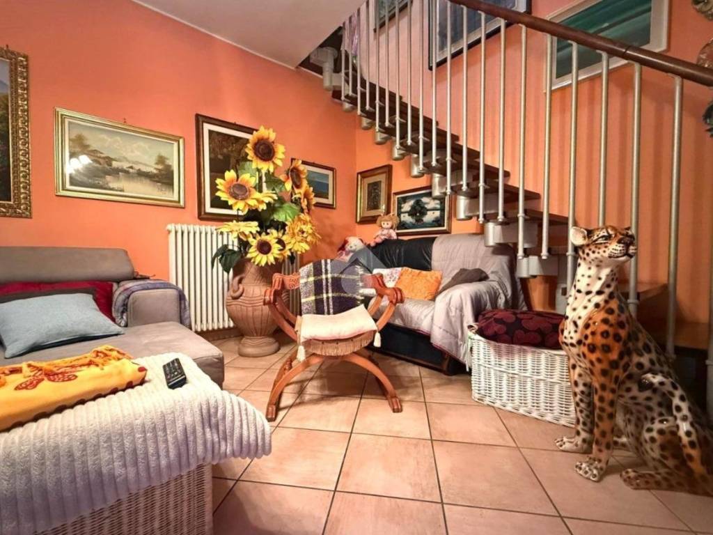 Casa indipendente a Cantù in Vicolo Alfieri Vittorio, 11 - Foto 2