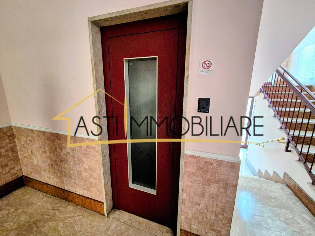 Appartamento a Asti in Via Porta Romana, 17 - Foto 4