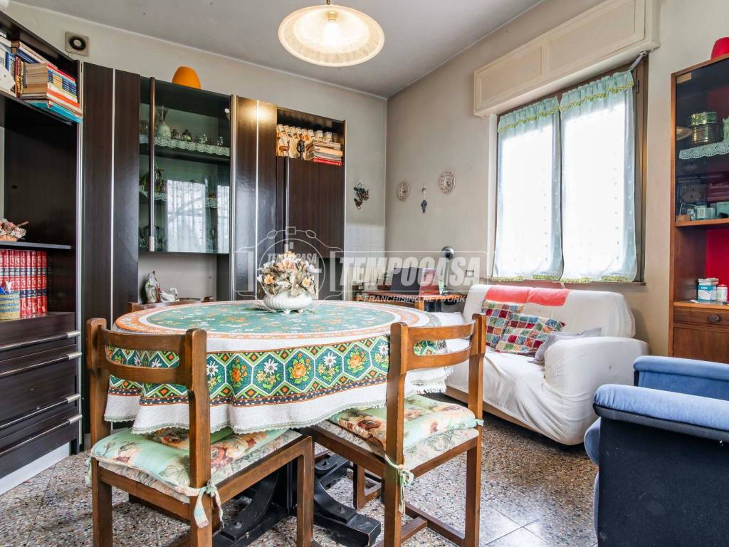 Villa a Solbiate olona in Via Mazzini 86 - Foto 2