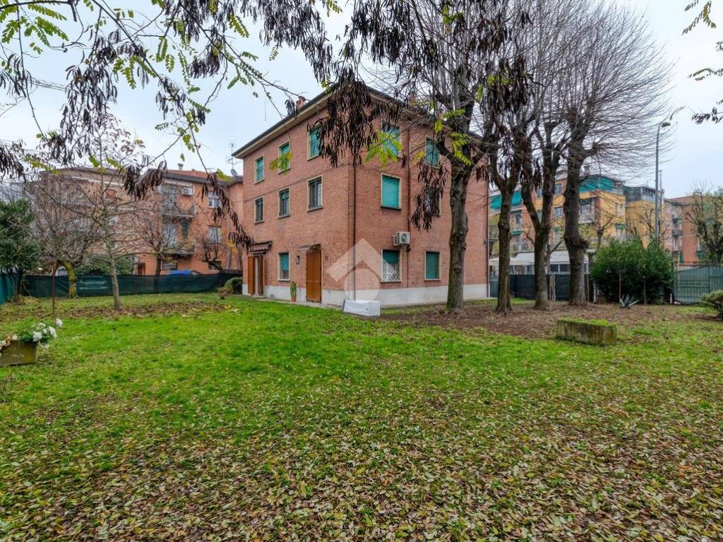 Villa a Bologna in Via dell'Arcoveggio - Foto 2