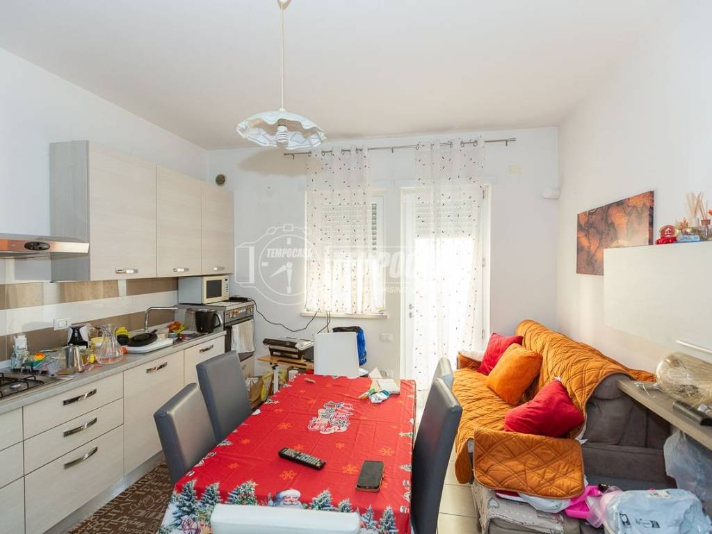 Appartamento a Verona in Via Fratelli Govoni 5 - Foto 3
