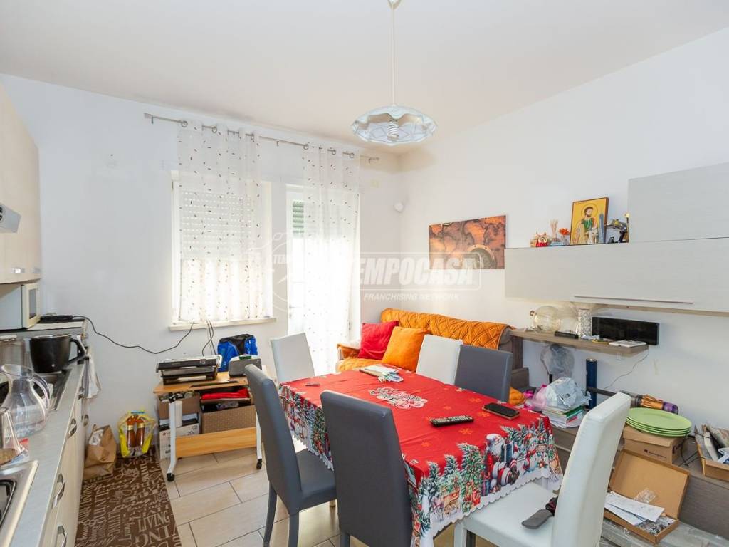 Appartamento a Verona in Via Fratelli Govoni 5 - Foto 4
