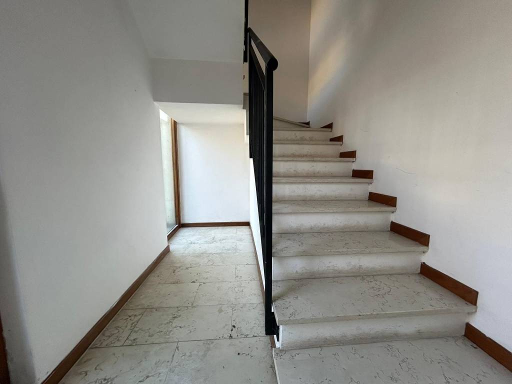Appartamento a Montecchio maggiore in Via Bivio San Vitale - Foto 3