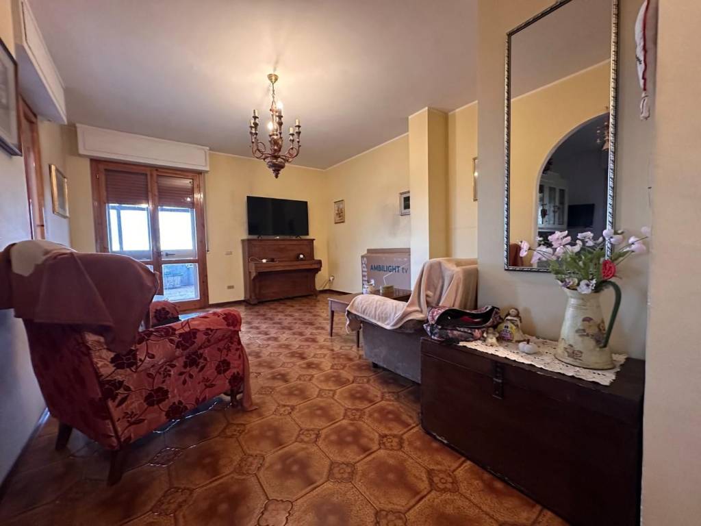 Appartamento a Collesalvetti in Via dell'Ortensia, - Foto 4