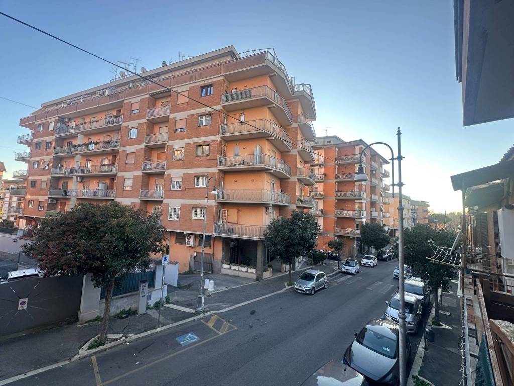 Appartamento a Genzano di roma in Via Fratelli Attilio ed Emilio Colabona, 44 - Foto 3