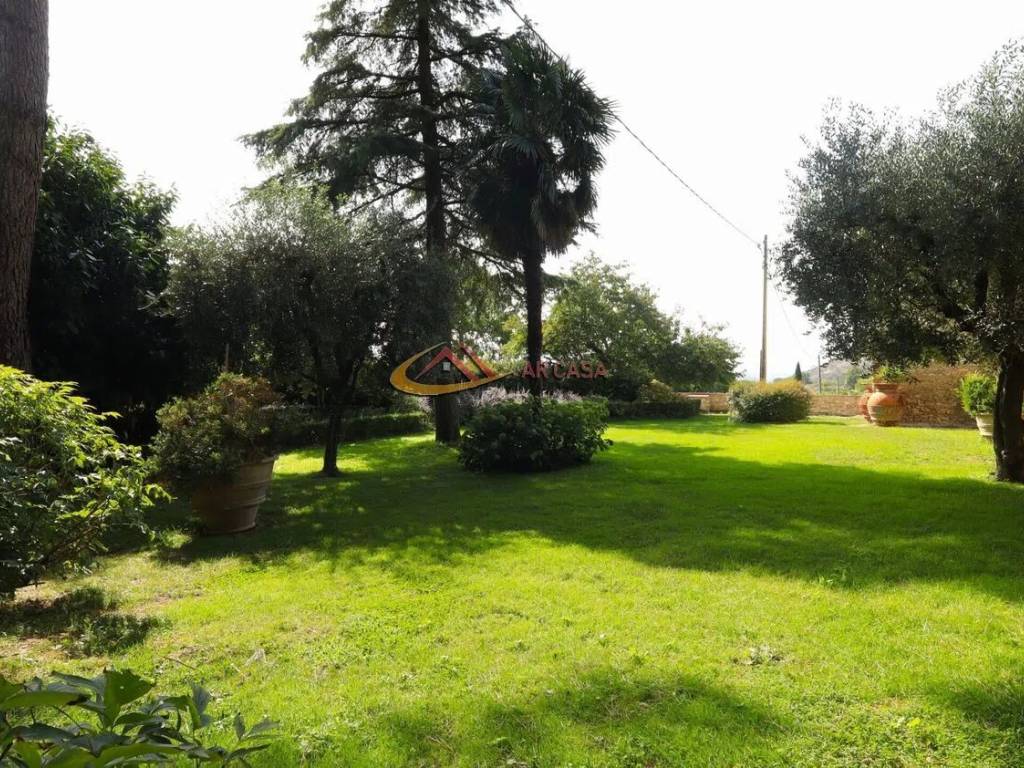 Rustico / casale a Campello sul clitunno - Foto 4