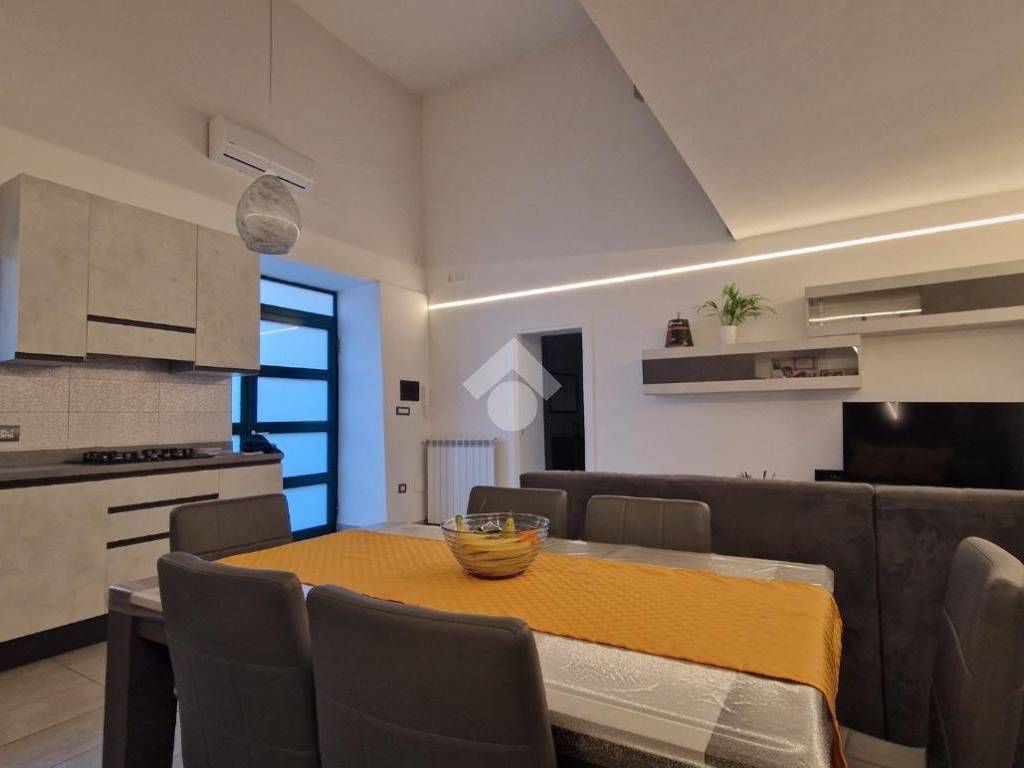Appartamento a Frattamaggiore in Corso Giuseppe Garibaldi, 66 - Foto 4