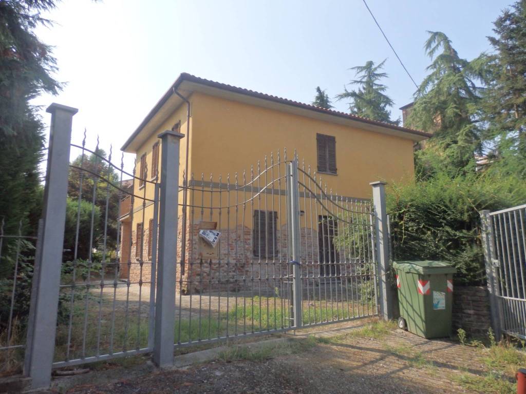 Villa a Asti in Via Leopoldo Fregoli - Foto 3