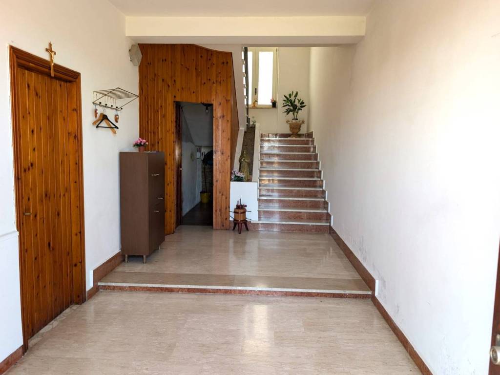 Appartamento a Cassano all'ionio in Via Stobeo - Foto 2