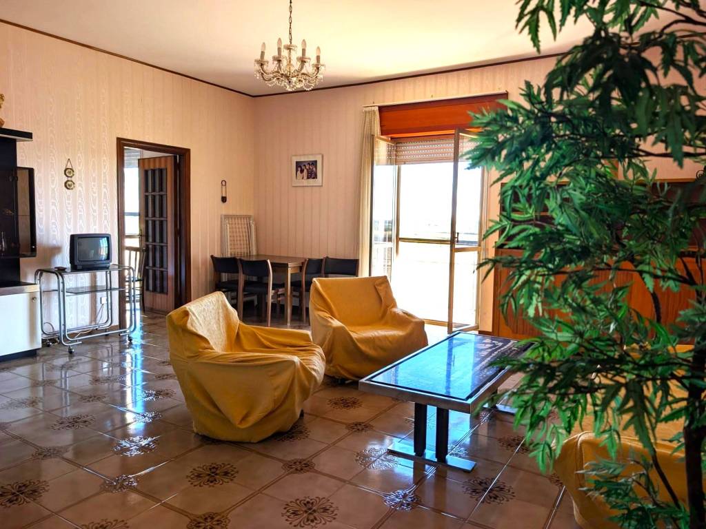 Appartamento a Cassano all'ionio in Via Stobeo - Foto 5