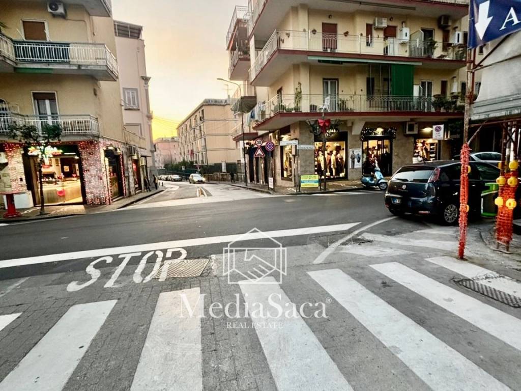 Box / garage a Portici in Via Gaetano Poli, 43 - Foto 4