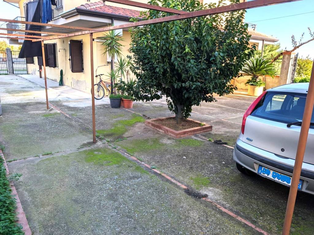 Villa a Cassano all'ionio in Via Stobeo - Foto 4