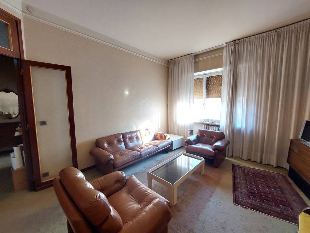 Appartamento a Valenza in Corso Giuseppe Garibaldi, 102 - Foto 3