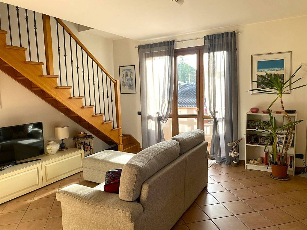 Appartamento a Grandate in Via Roma - Foto 2