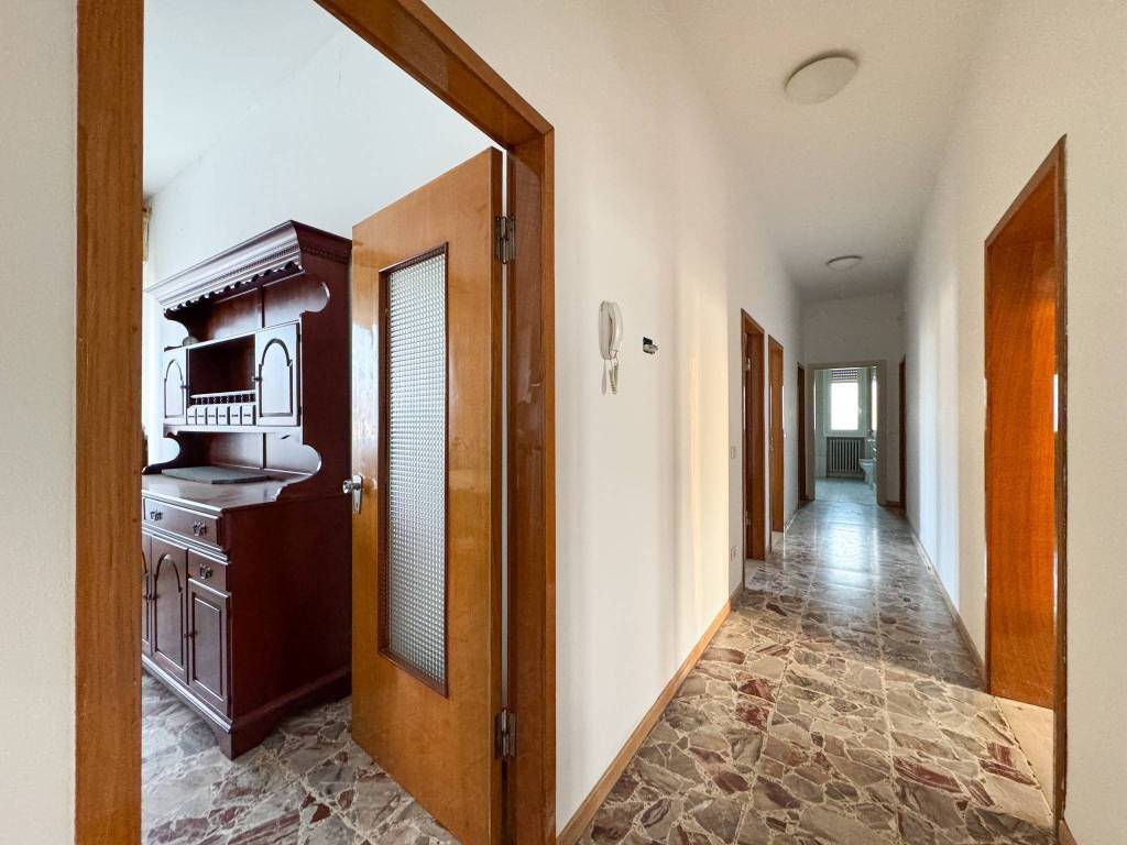 Appartamento a Cento in Via Bondenese, 2 - Foto 4