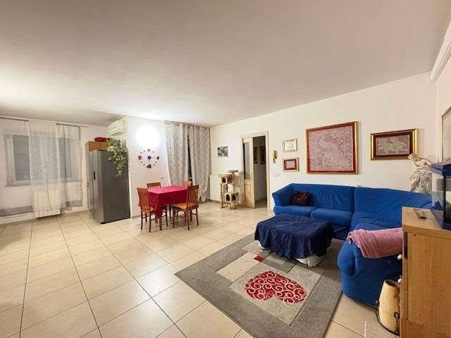 Palazzo / stabile a Galliate in VIA MONTE GRAPPA - Foto 3