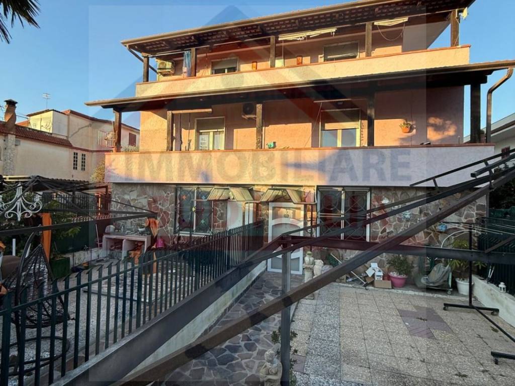 Appartamento a Giugliano in campania in Via Vicinale Masseria Vecchia - Foto 2