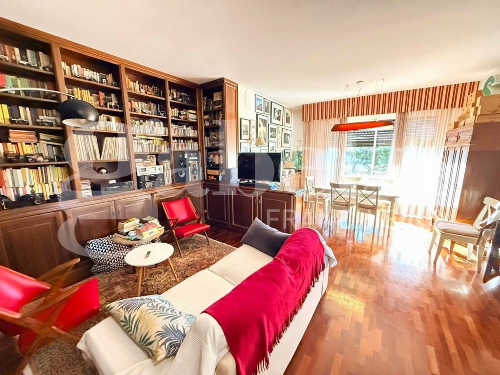 Villa a Imperia in Strada Massabovi - Foto 4