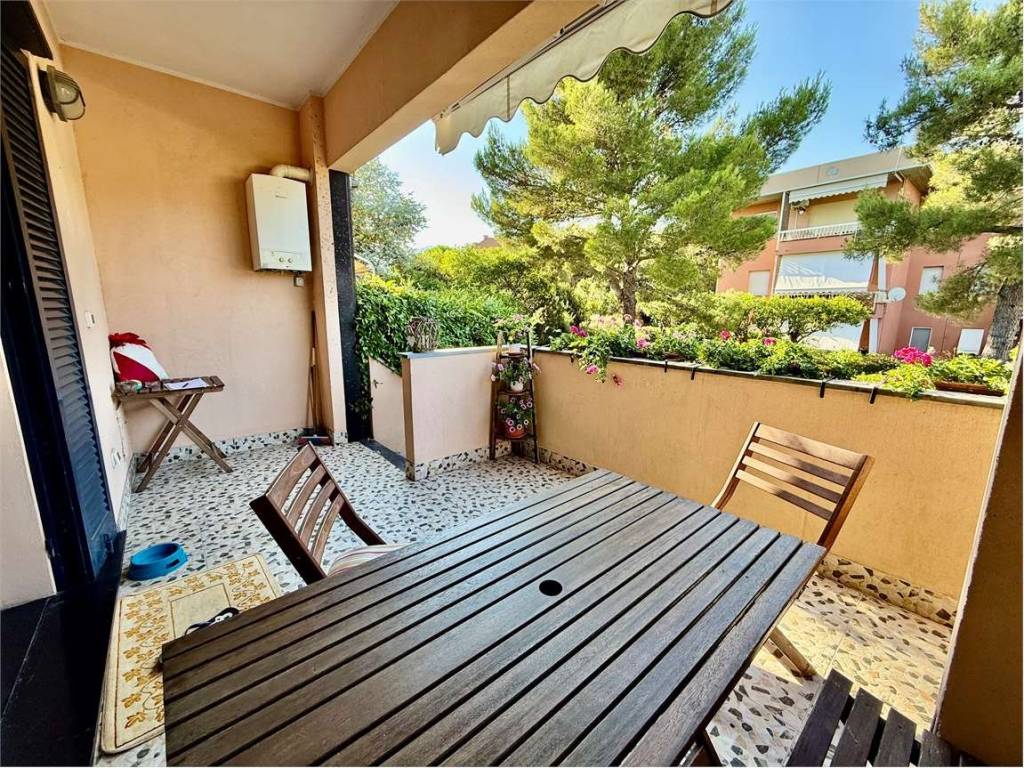 Appartamento a Arenzano in via del quadrifoglio, 8 - Foto 4