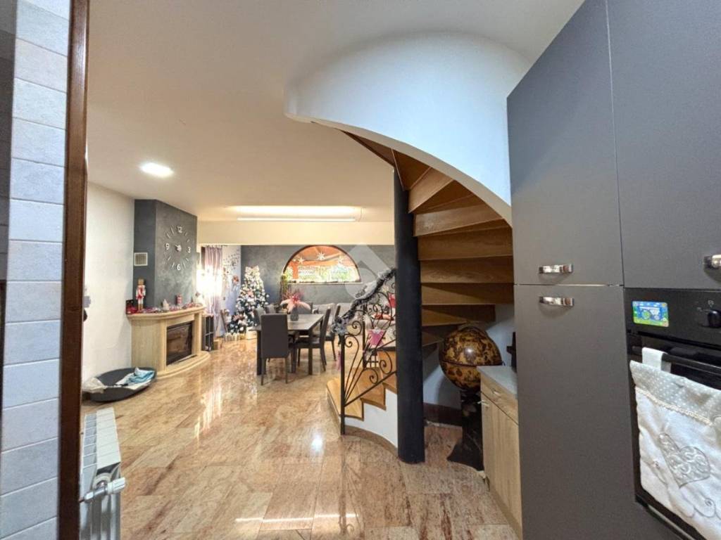 Villa a Genzano di roma in Via Giorgio Morandi, 18 - Foto 4