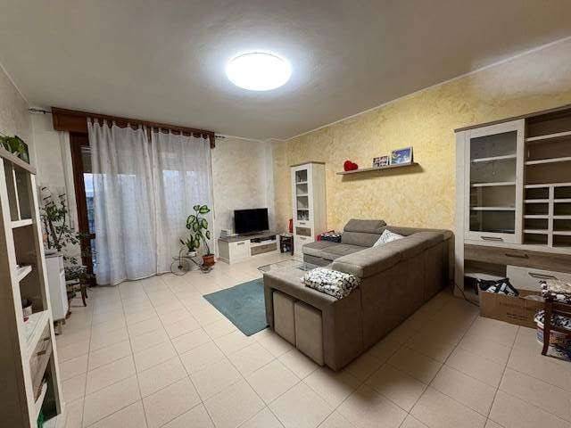 Casa indipendente a Galliate in VIA NOVARA , 95 - Foto 3