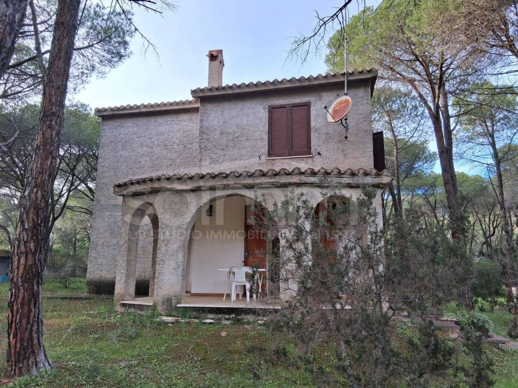 Villa a Pula in Via Comunione Riva Dei Pini - Foto 2