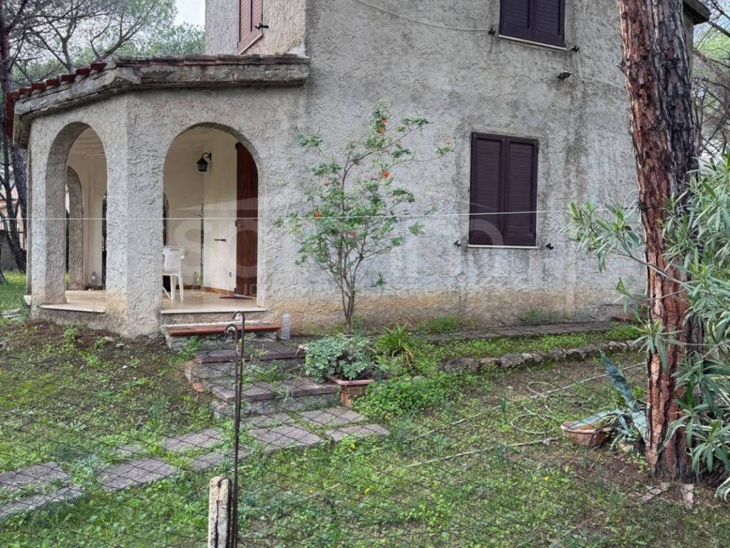 Villa a Pula in Via Comunione Riva Dei Pini - Foto 3