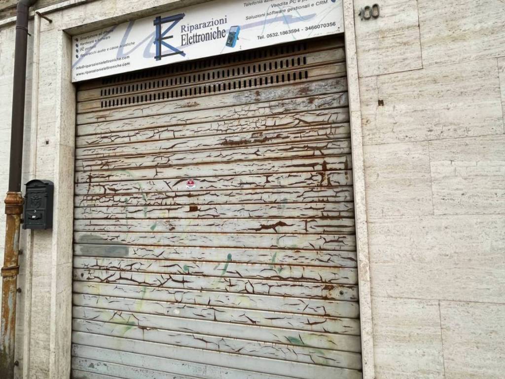 Box / garage a Ferrara in Via Carlo Mayr - Foto 4
