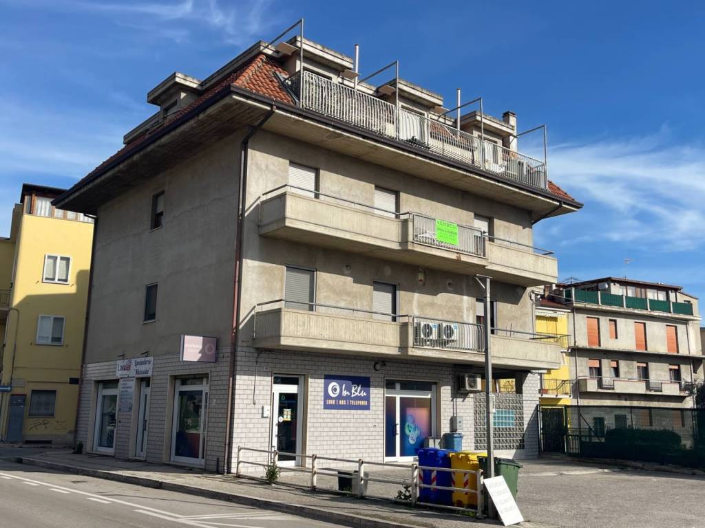Appartamento a San benedetto del tronto in Via Monte Conero, 2 - Foto 2