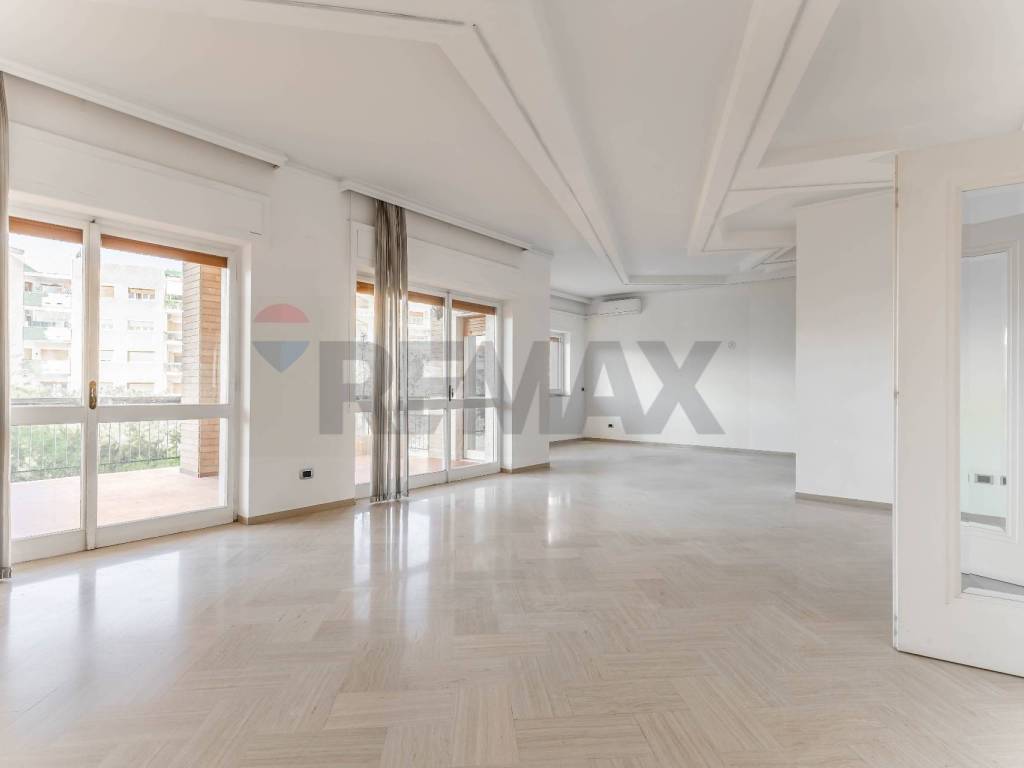 Appartamento a Bari in Via Cardinale Mimmi, 18 - Foto 2
