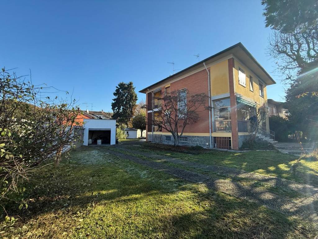 Villa a Codogno in Via Santa Maria, 8 - Foto 2