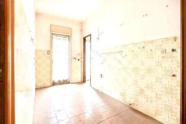 Appartamento a Giarre in Via Fratelli Cairoli - Foto 2