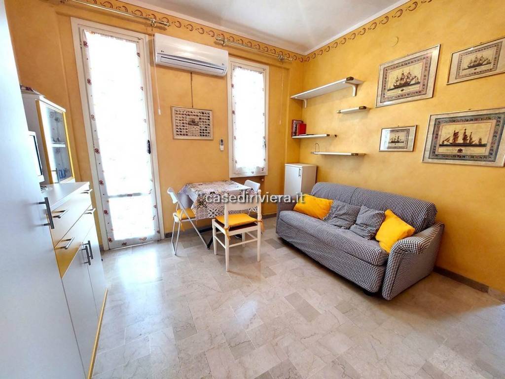 Appartamento a Finale ligure in Via Molinetti - Foto 2