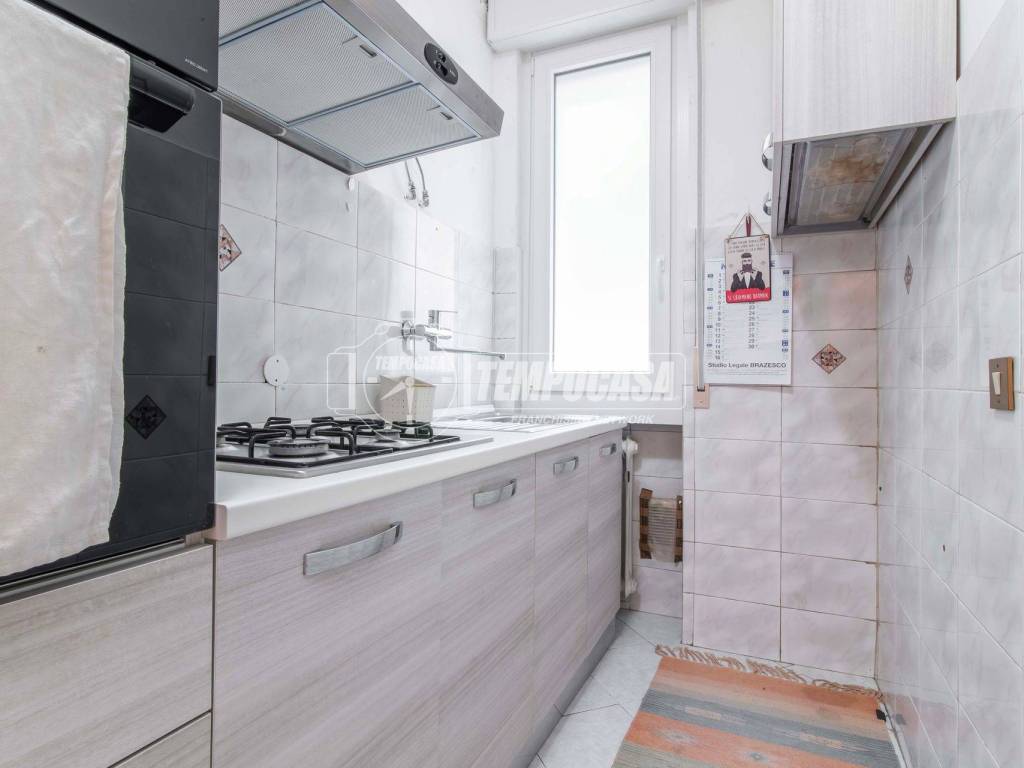 Appartamento a Saronno in Via VISCONTI 27 - Foto 2