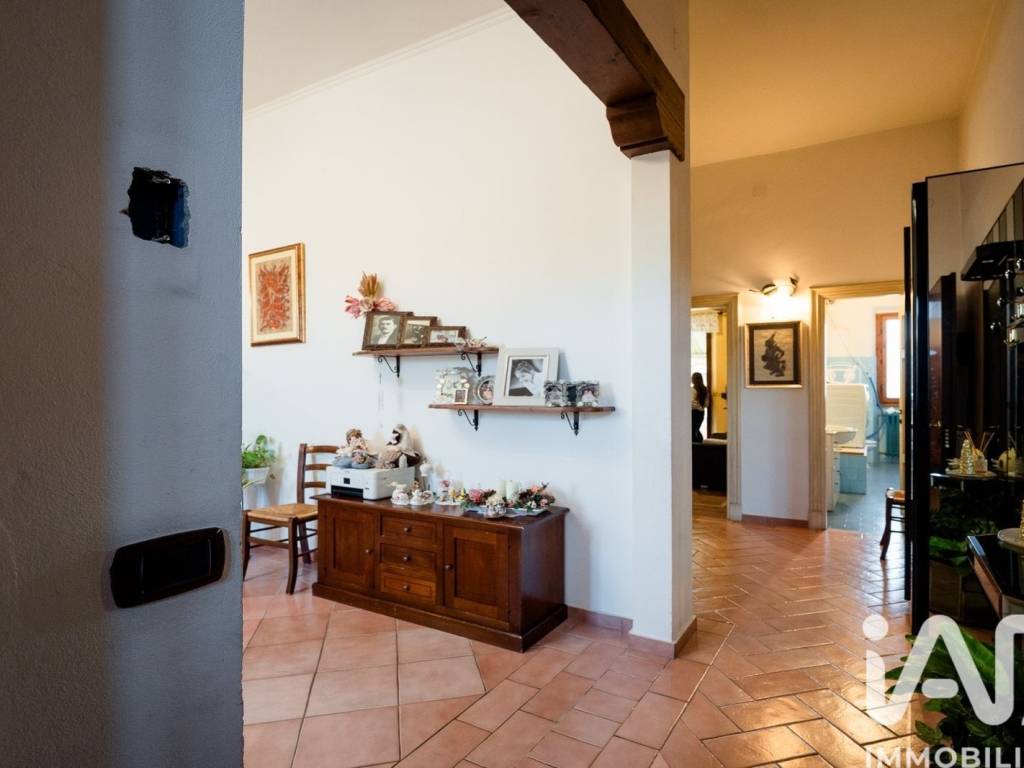 Casa indipendente a Campi bisenzio in Via dell'olmo - Foto 4