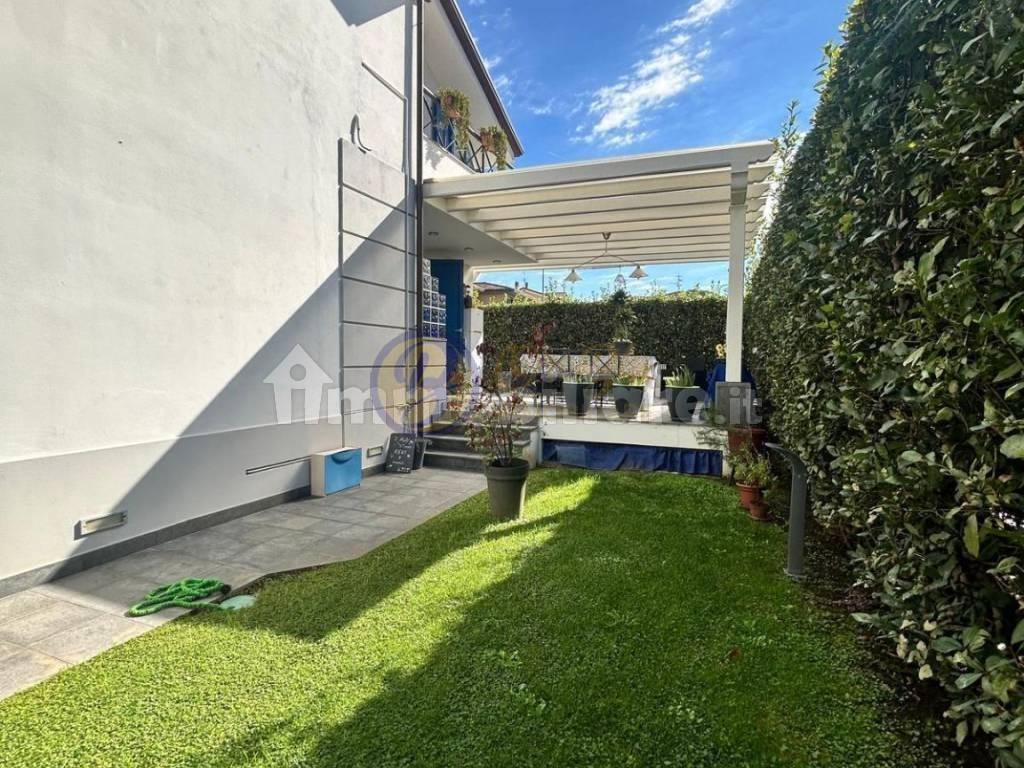 Villa a Massarosa in Via Sarzanese Nord - Foto 2
