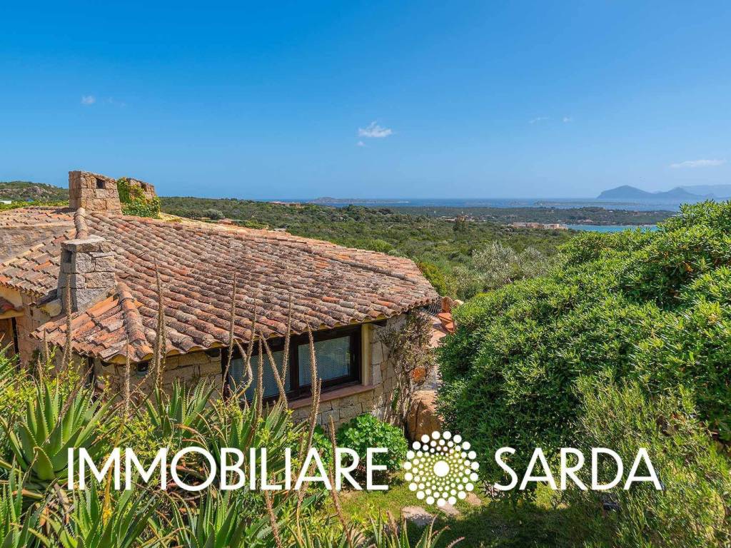 Villetta a schiera a Arzachena in Strada Provinciale Arzachena-Porto Cervo - Foto 3