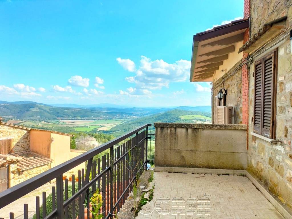 Appartamento a Passignano sul trasimeno in Strada Provinciale di Castel Rigone - Foto 5