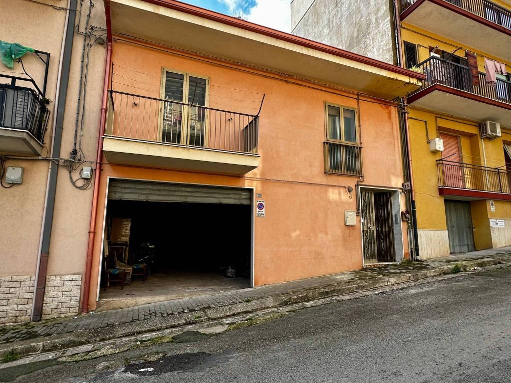 Casa indipendente a Ragusa in Via Alessandro Volta, 15 - Foto 2