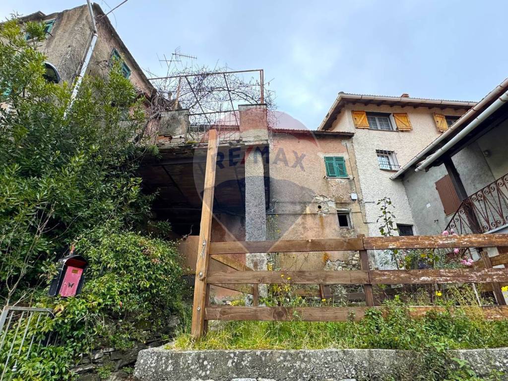 Casa indipendente a Serra riccò in Via Natale Torre, 37 - Foto 2
