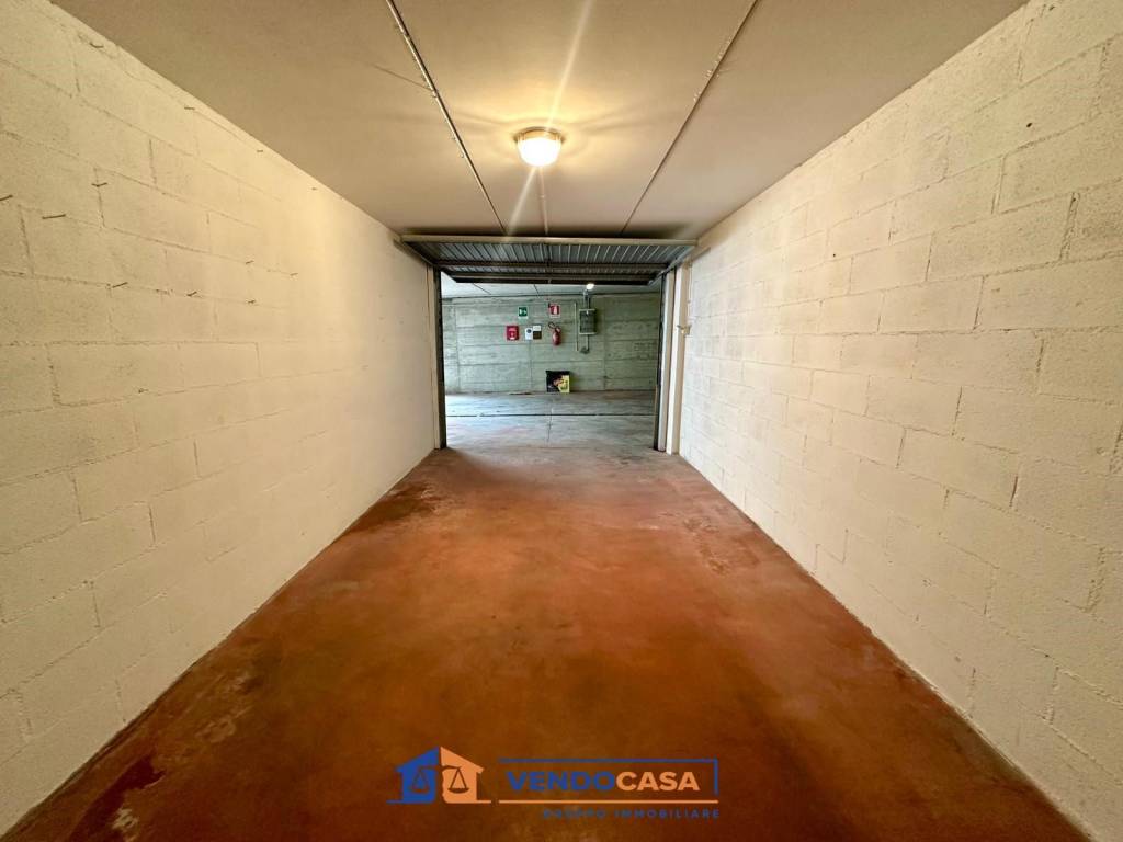 Box / garage a Loano in Via Mantova - Foto 4