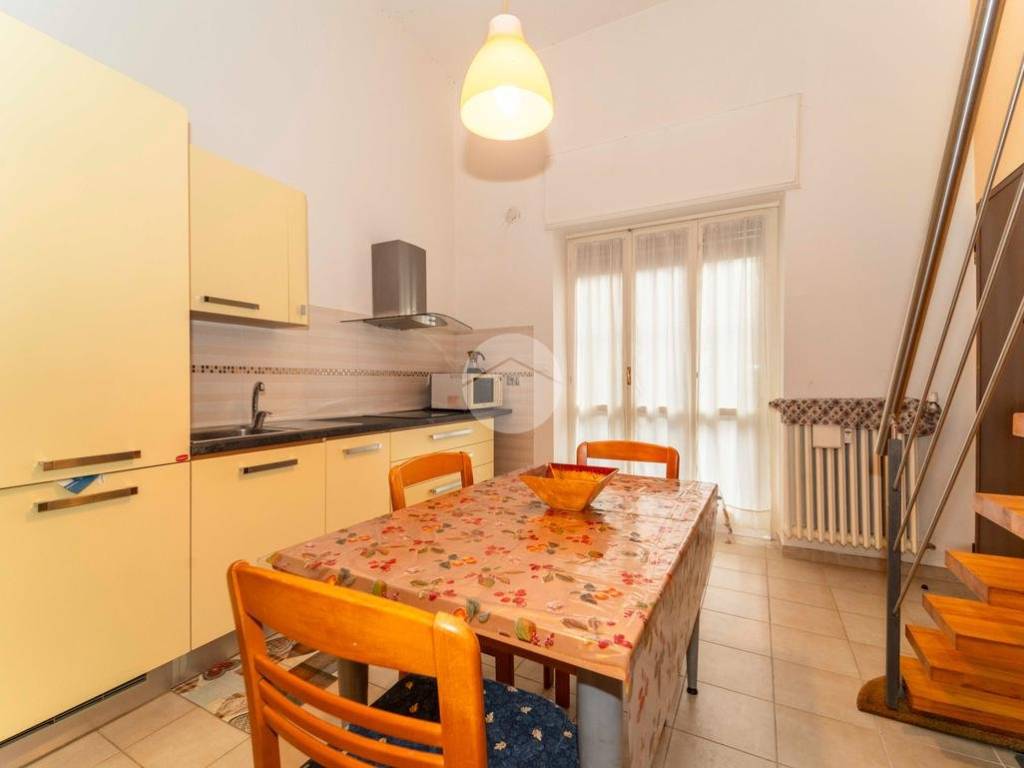 Appartamento a Collegno in Via Bardonecchia, 15 - Foto 2