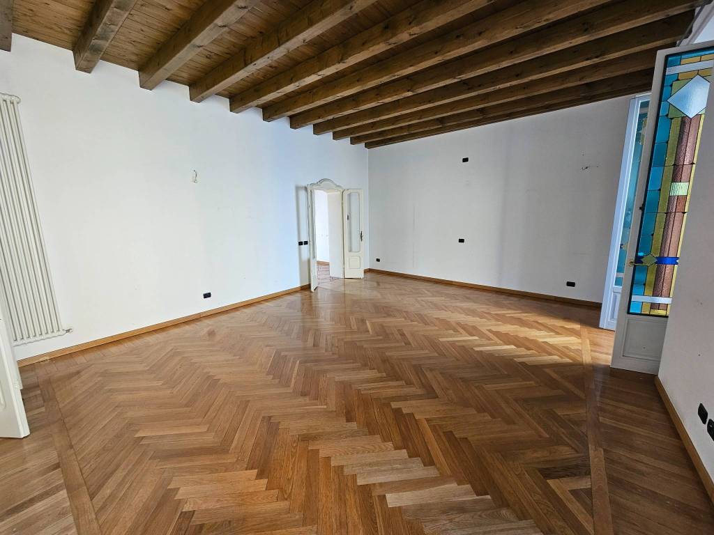 Appartamento a Lodi in Via Callisto Piazza, 16 - Foto 2