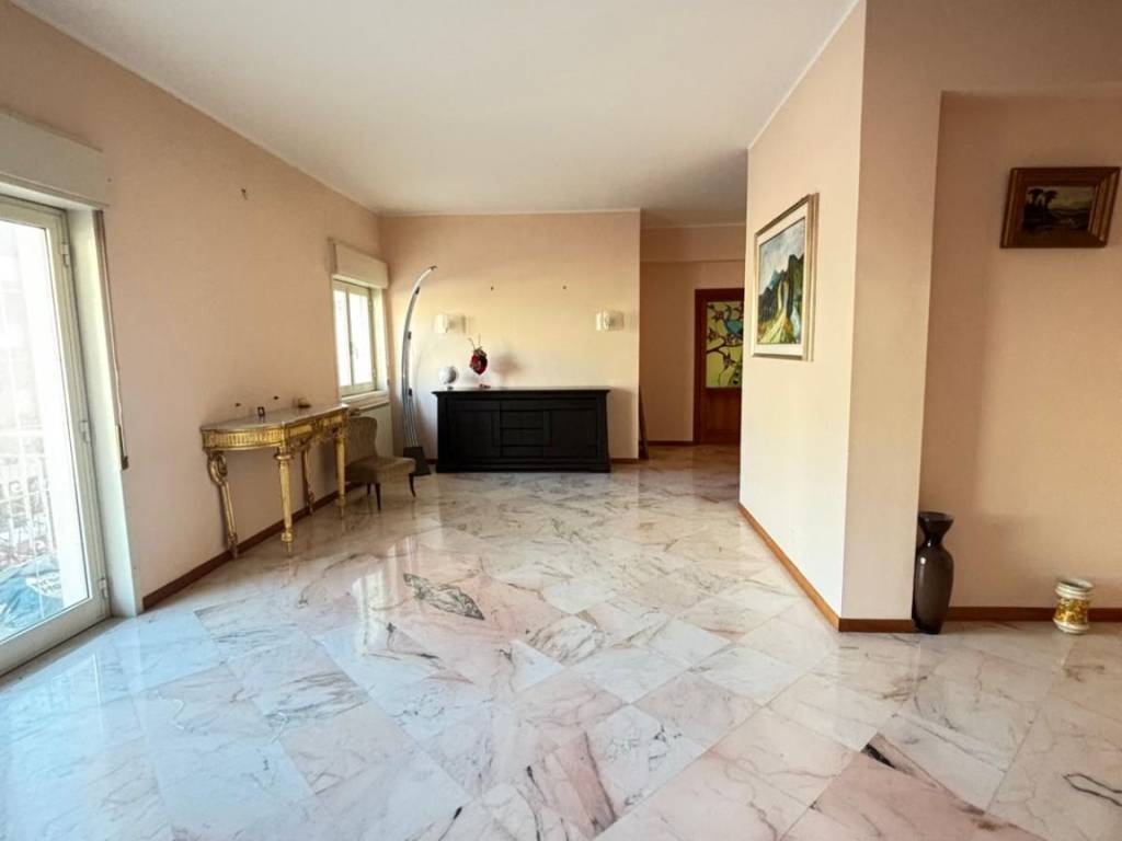 Appartamento a Messina in Strada Panoramica dello Stretto - Foto 5