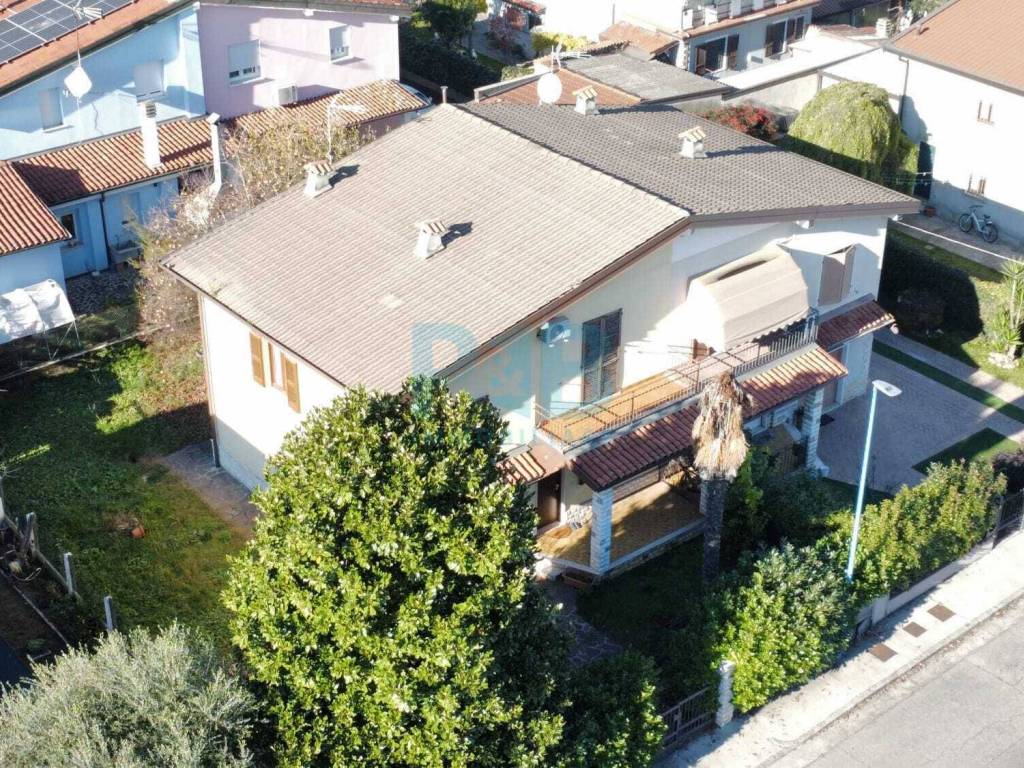 Villa a Brescia in Villaggio Sereno via nona, 9 - Foto 3
