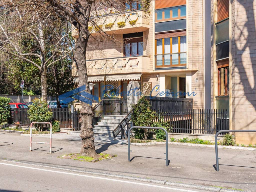 Appartamento a Saronno in Via Angelo Volonterio, 21 - Foto 4