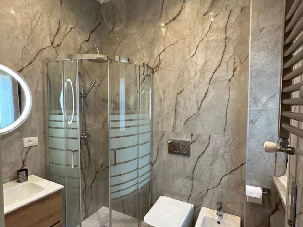 Appartamento a Verona in Via Carmelitani Scalzi - Foto 5