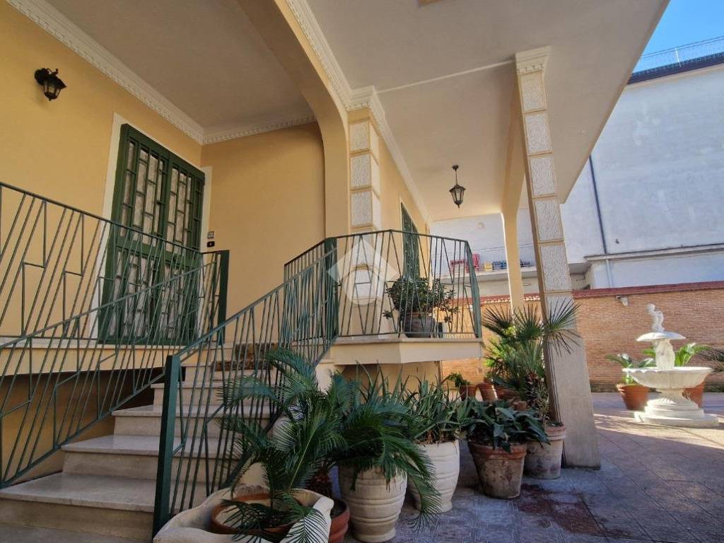 Villa a Frattamaggiore in Via Francesco D'Ambrosio, 39 - Foto 4