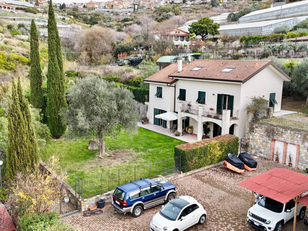 Villa a Ospedaletti in strada dei Garofani, 13 - Foto 3