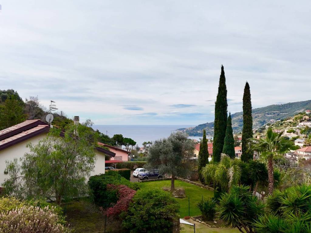 Villa a Ospedaletti in strada dei Garofani, 13 - Foto 4
